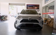 丰田荣放rav4改灯升级欧司朗LED全天候