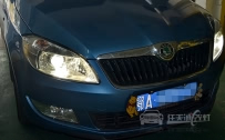 斯柯达晶锐 大灯改装Q5小糸双光透镜、全新飞利浦D1S 4200K氙气灯泡、博世快启安定器