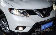 日产奇骏 车灯改装原厂欧标小糸Q5双光透镜、飞利浦D1S 4200K氙气灯泡、澳兹姆安定